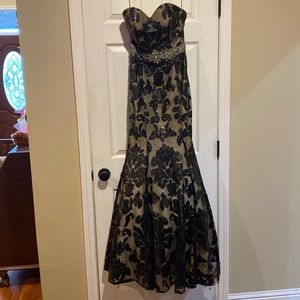 Black and silver sequined mermaid dress